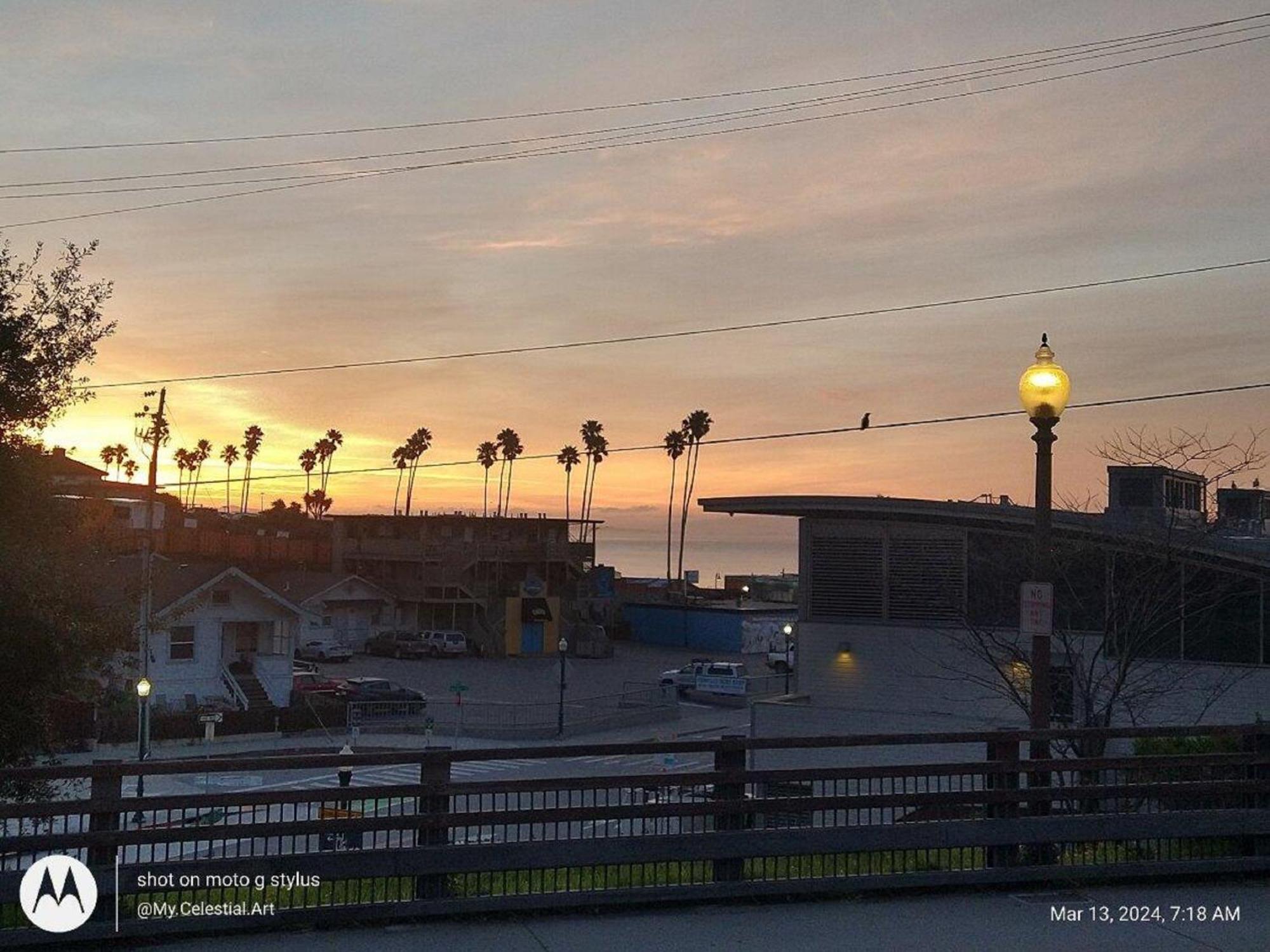 Howard Johnson By Wyndham Santa Cruz Beach Boardwalk Εξωτερικό φωτογραφία