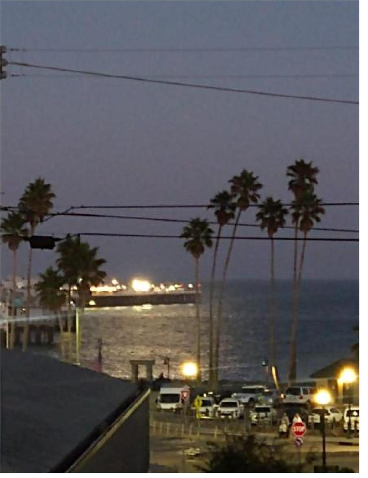 Howard Johnson By Wyndham Santa Cruz Beach Boardwalk Εξωτερικό φωτογραφία