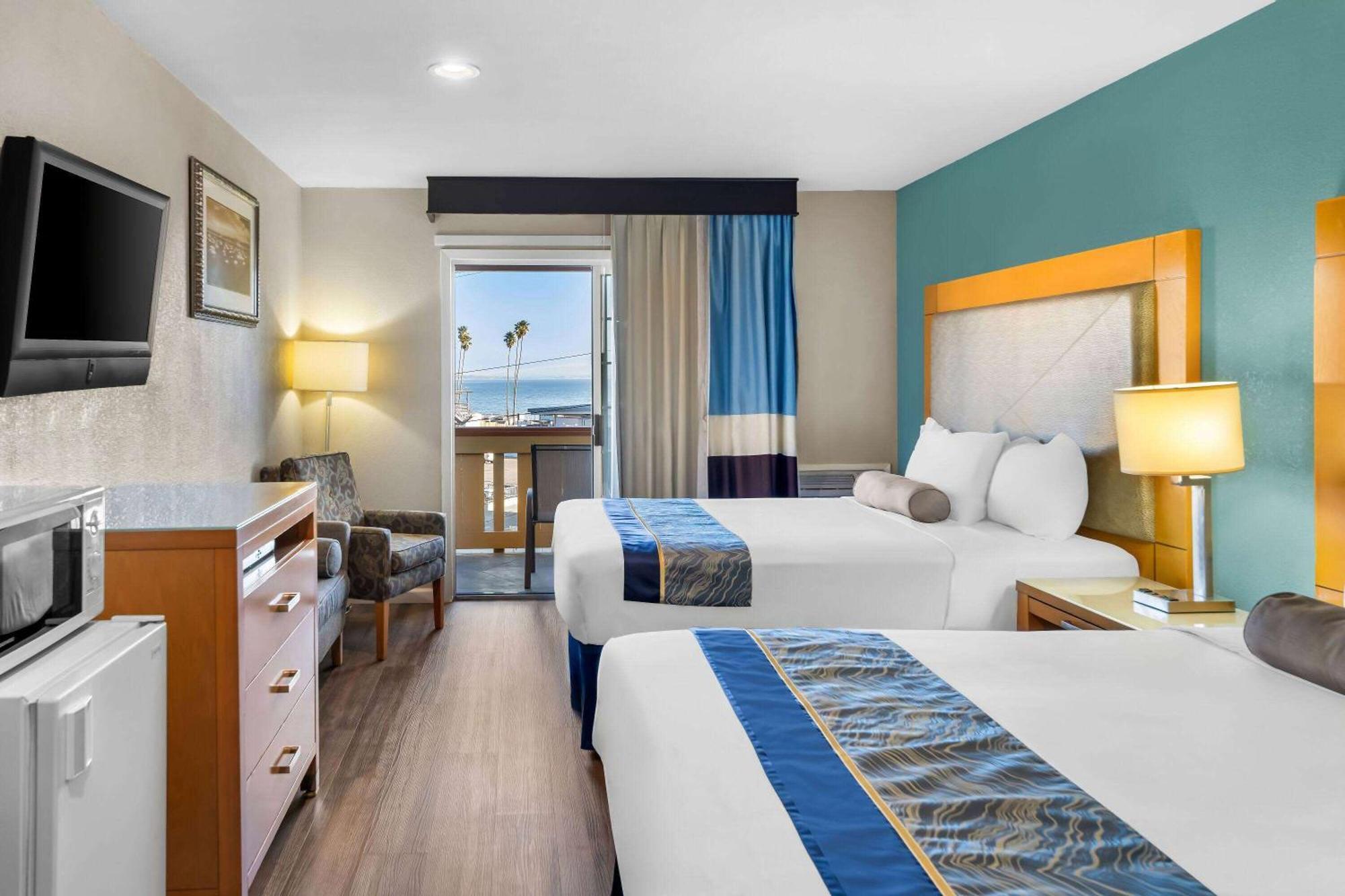 Howard Johnson By Wyndham Santa Cruz Beach Boardwalk Εξωτερικό φωτογραφία