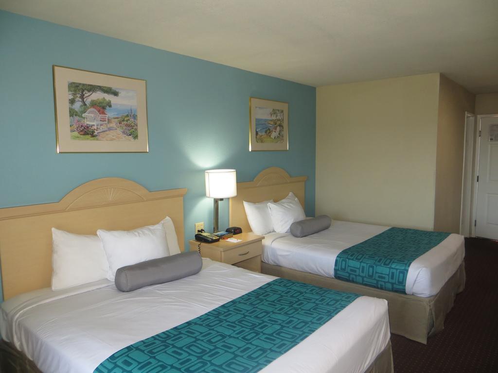 Howard Johnson By Wyndham Santa Cruz Beach Boardwalk Εξωτερικό φωτογραφία